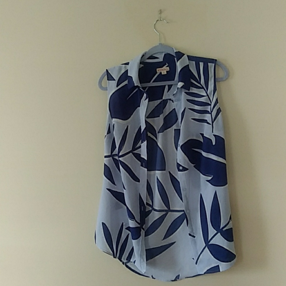 Short sleeve blouse